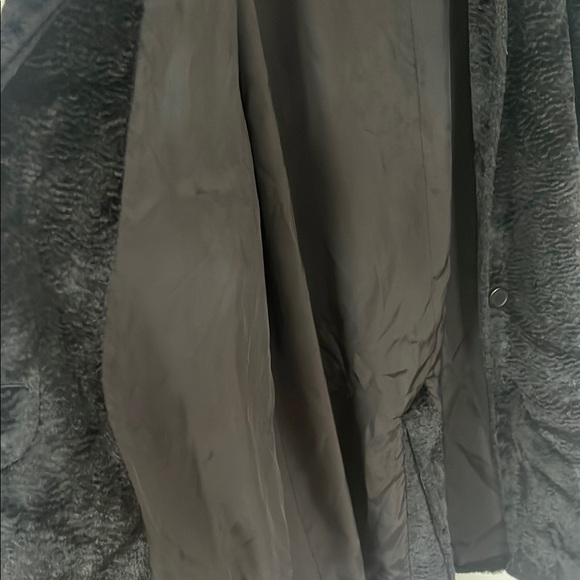 Emporio Armani Black Faux Fur Coat - Picture 4 of 16